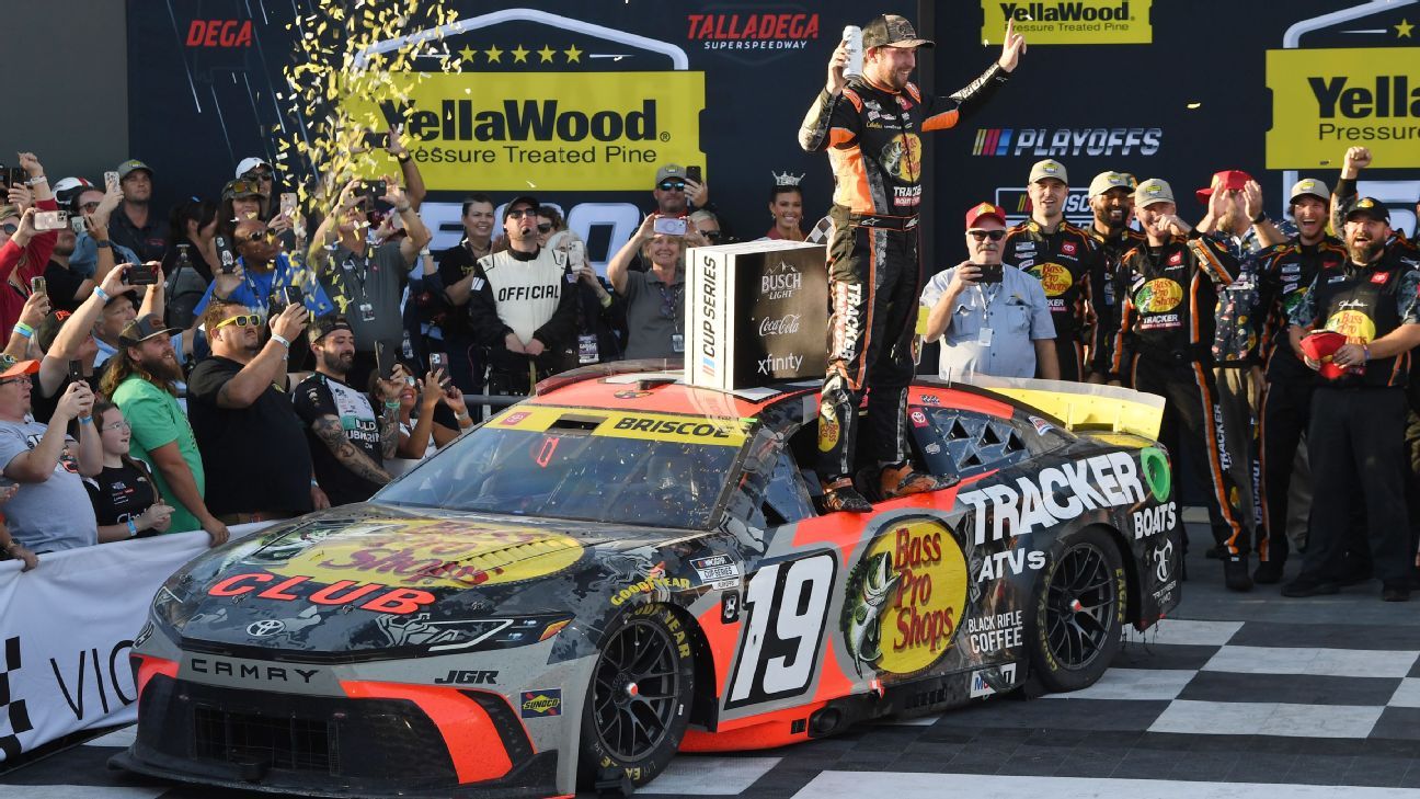 NASCAR: Hamlin, Briscoe, Byron y Larson por la corona en Phoenix 4 NASCAR: Hamlin, Briscoe, Byron y Larson por la corona en Phoenix