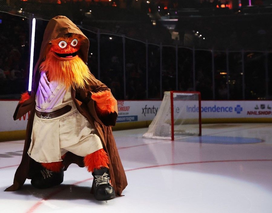 Canadiens de Caufield: Estrella NHL Brilla, Montreal en la Cima