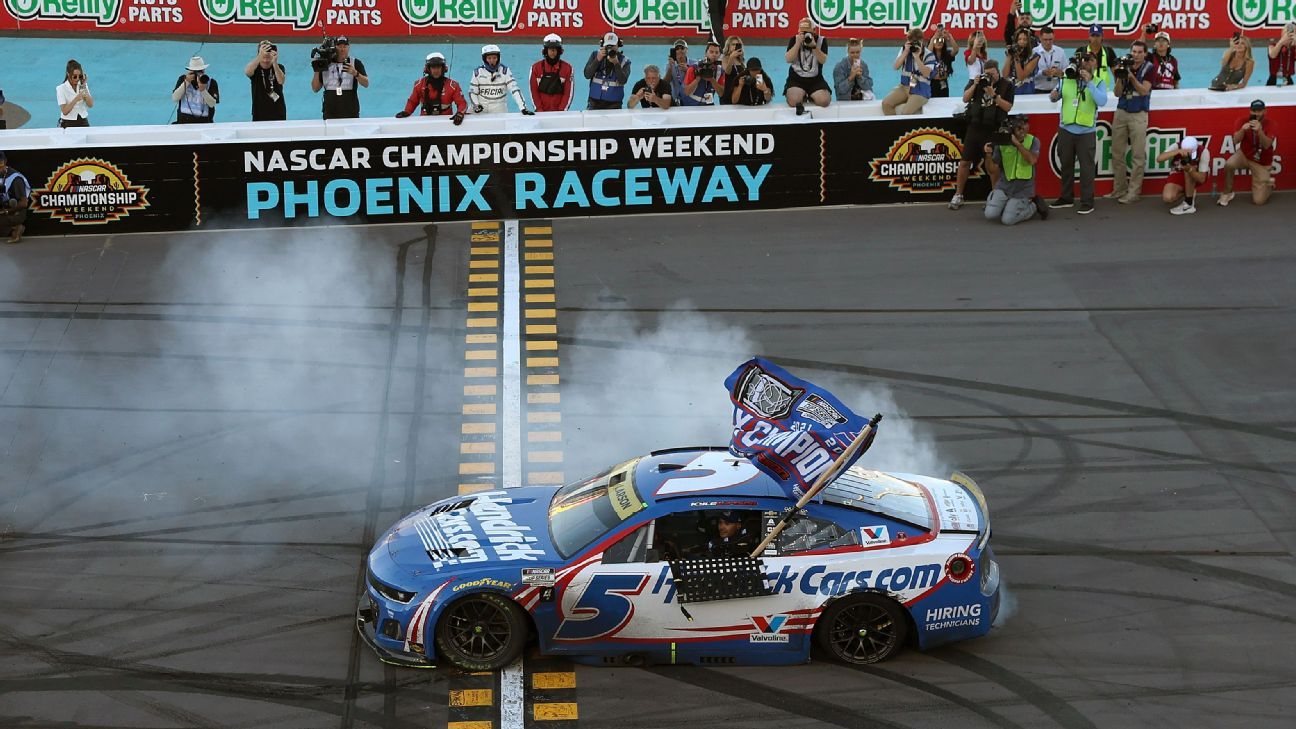 Kyle Larson wins NASCAR championship, denies Denny Hamlin