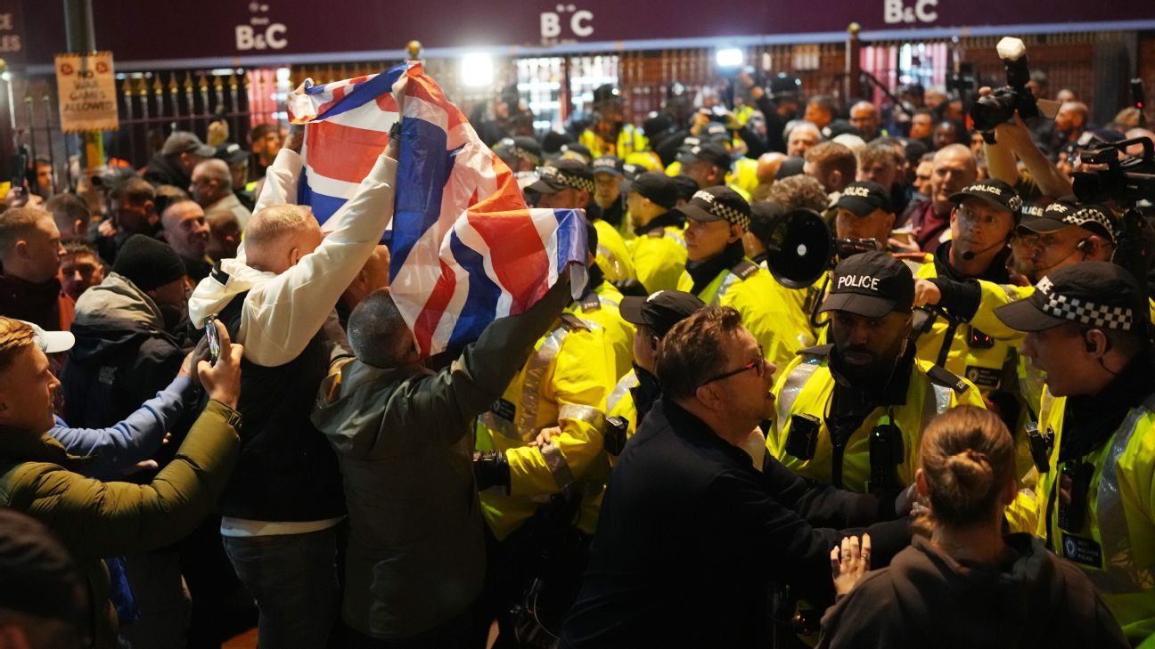 Six arrested ahead of Aston Villa vs Maccabi Tel-Aviv Six arrested ahead of Aston Villa vs Maccabi Tel-Aviv