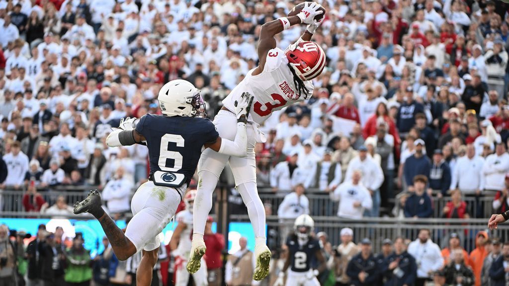 Indiana rallies to stay unbeaten on wild TD catch