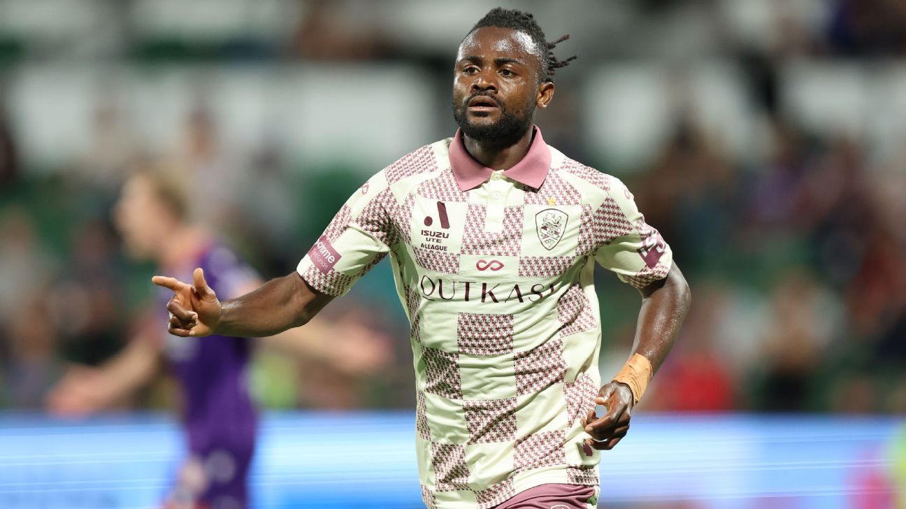 25 Equipaciones Íconicas del Siglo XXI: Los Mejores Kits de Fútbol 8 25 Equipaciones Íconicas del Siglo XXI: Los Mejores Kits de Fútbol