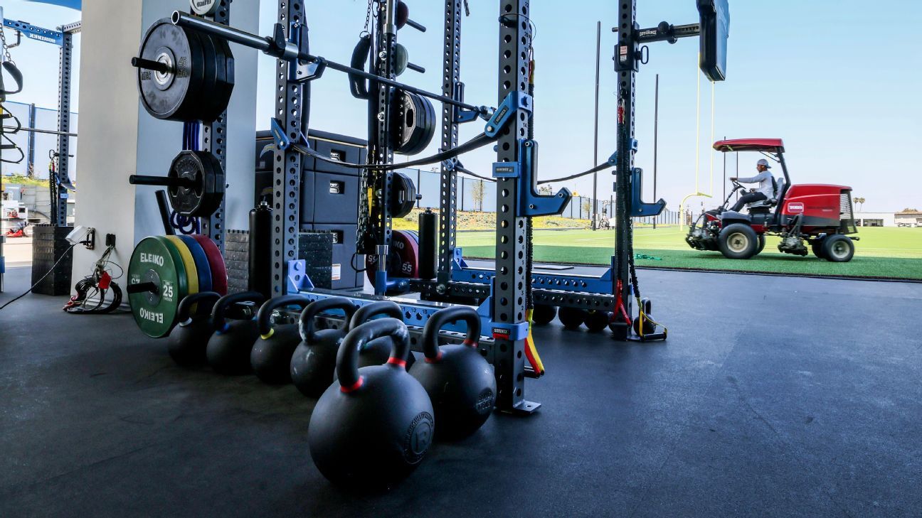 Players react to NFL's efforts to halt team report cards: 'Fact that there's pushback shows it's working'