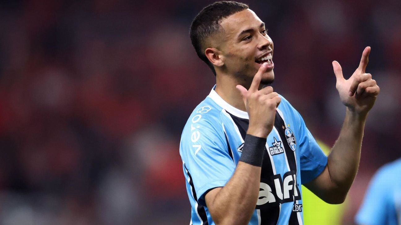 Clube da Premier League avança por promessa do Grêmio, Alysson.