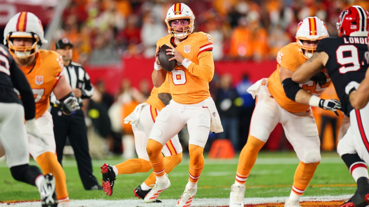 Baker Mayfield was pressured on 17 of 40 of his dropbacks (43%) on Thursday.