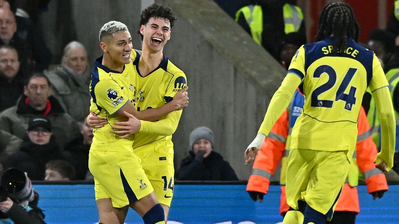 Transfer rumors, news: Four clubs chase Spurs defender Gray