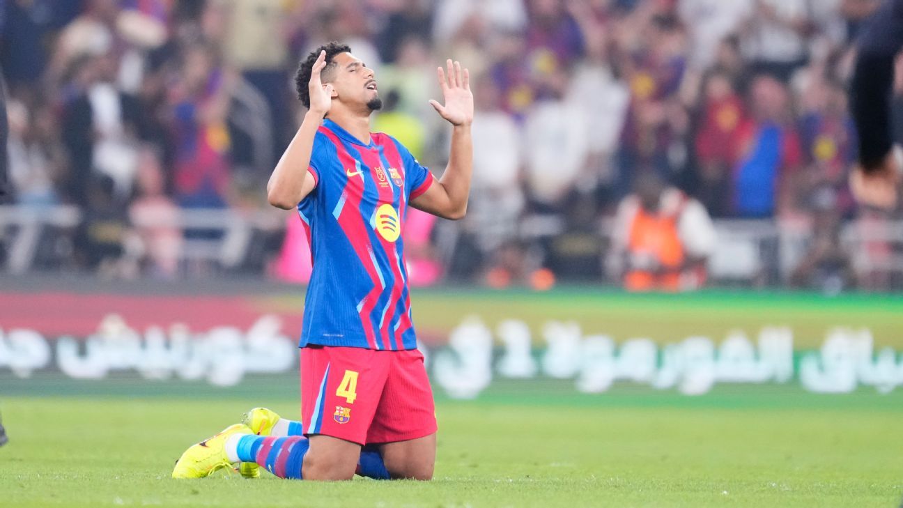 Barcelona's Araújo 'stronger' after mental health break