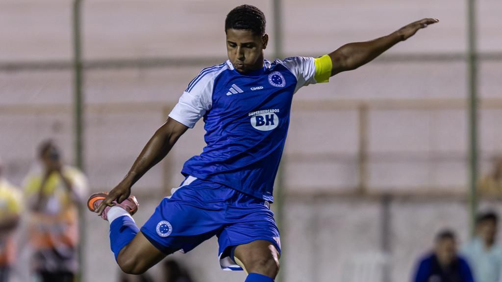 Cruzeiro elimina Santos e define confrontos das quartas de final na Copinha.