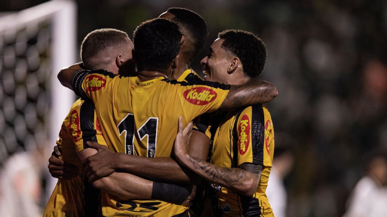 Piquerez dispara sobre goleada do Palmeiras: 