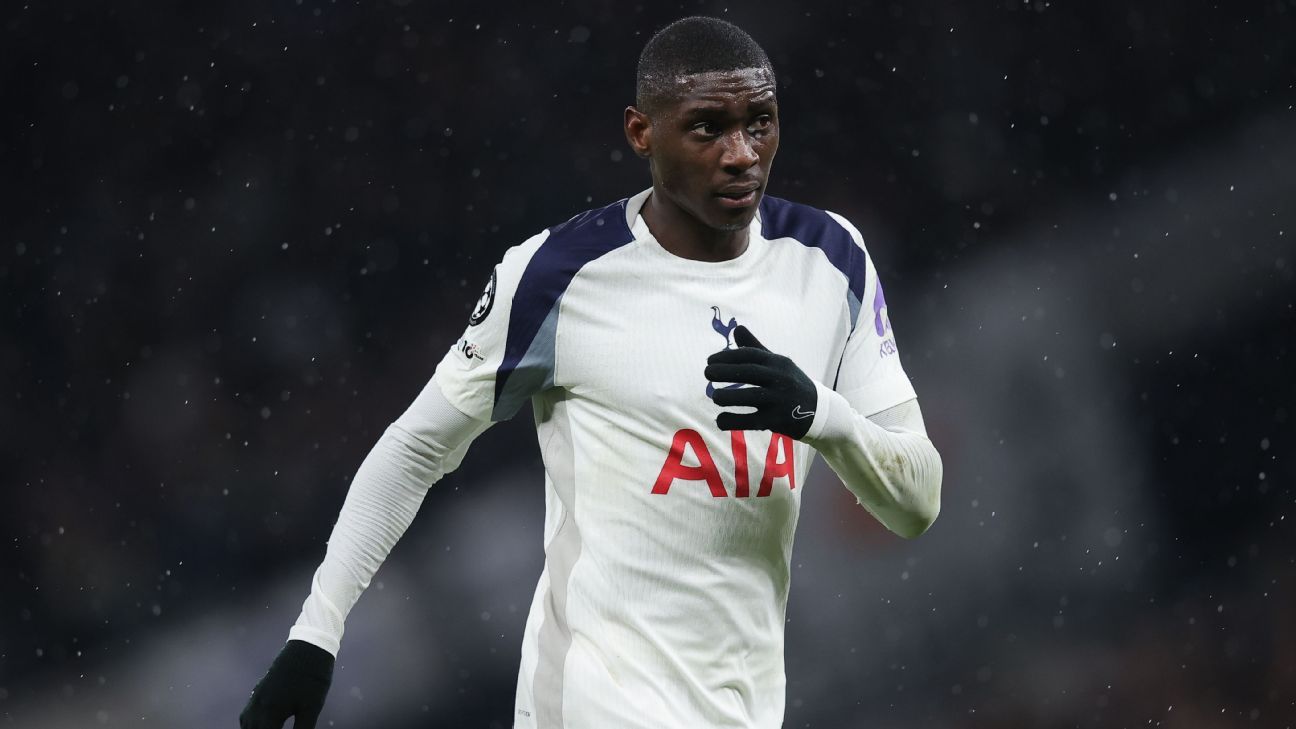 Tottenham's Kolo Muani 'fine' after car crash ahead of UCL game