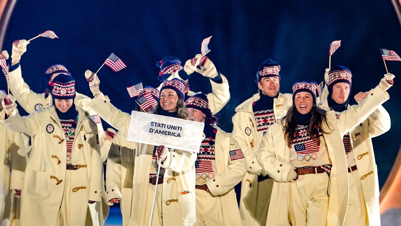 Games open with tributes to Italian culture, icons