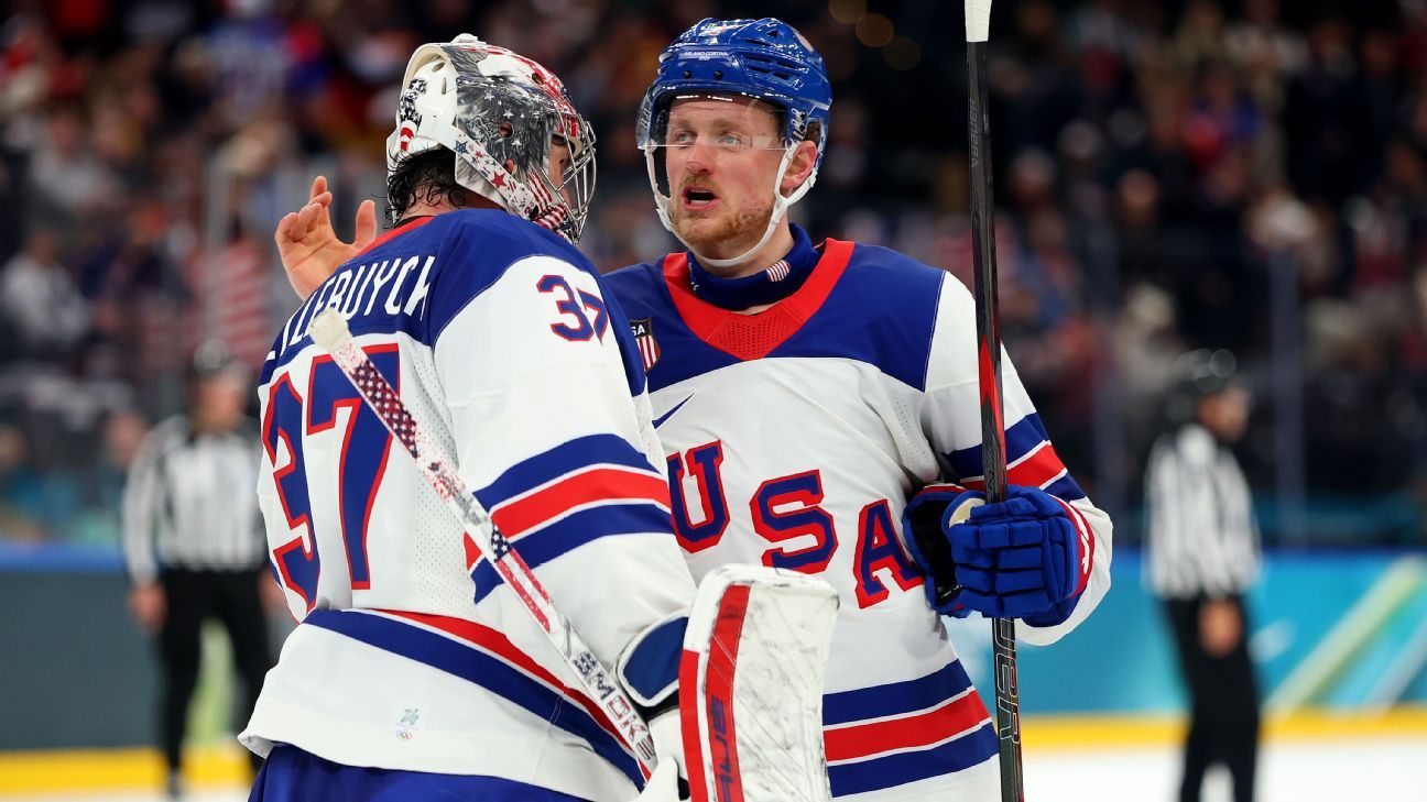 U.S. stays unbeaten, is No. 2 seed for knockouts