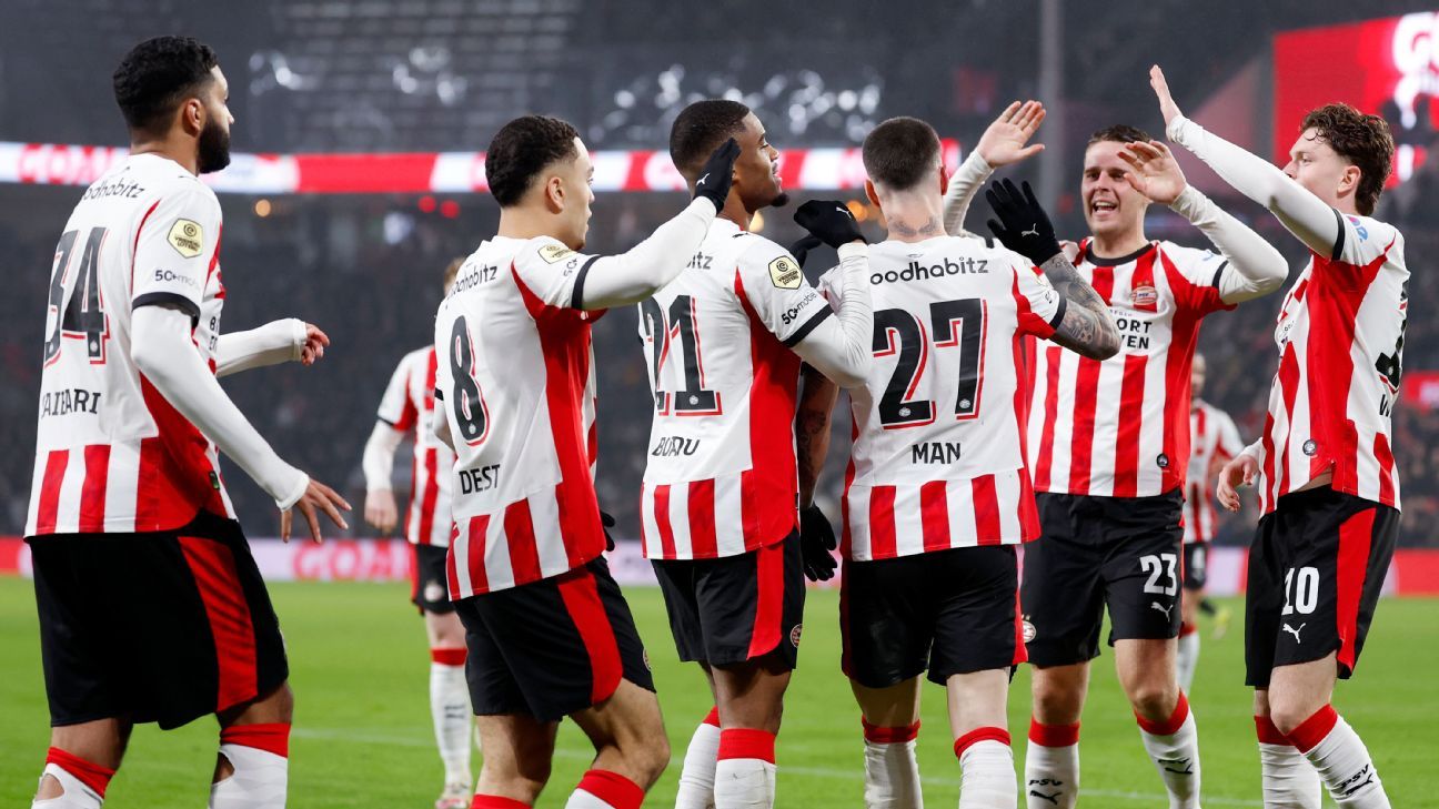 PSV in eigen huis voorbij sc Heerenveen, Pepi trefzeker bij rentree