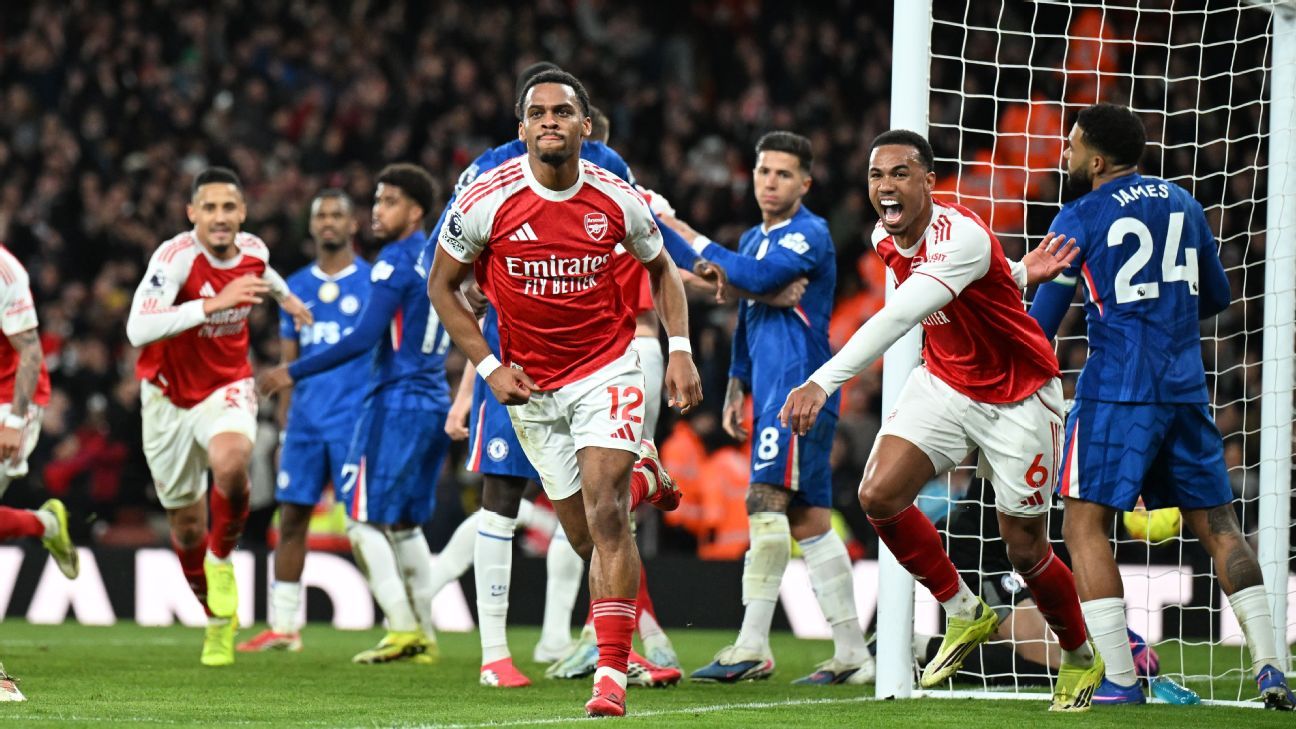 Arsenal win ugly vs. Chelsea; Bayern close in on Bundesliga title; more