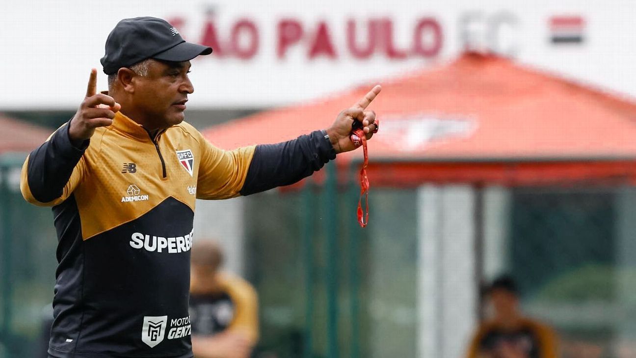 Transição rápida e mais: o que Roger pediu a atletas em 1º treino