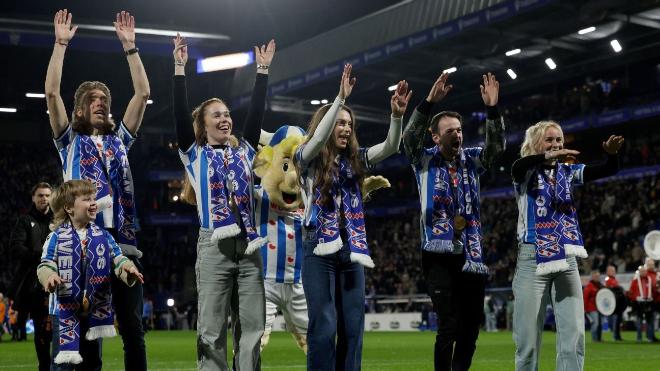 Friese olympisch kampioenen geëerd bij sc Heerenveen, Leeuwarder De Laat kan niet kiezen