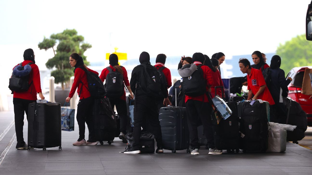 Iran women exit Malaysia after asylum reversal