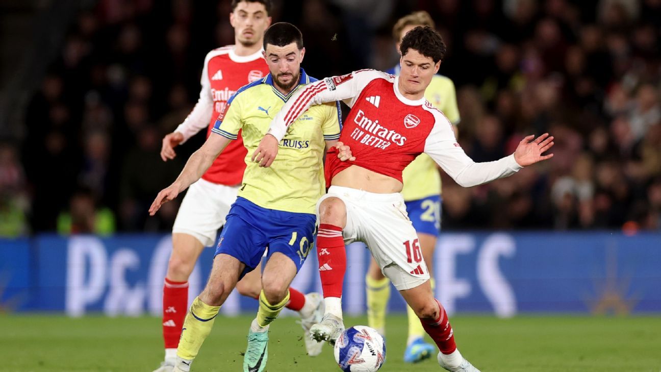 Arsenal must not have 'heads down for too long' - Christian Norgaard
