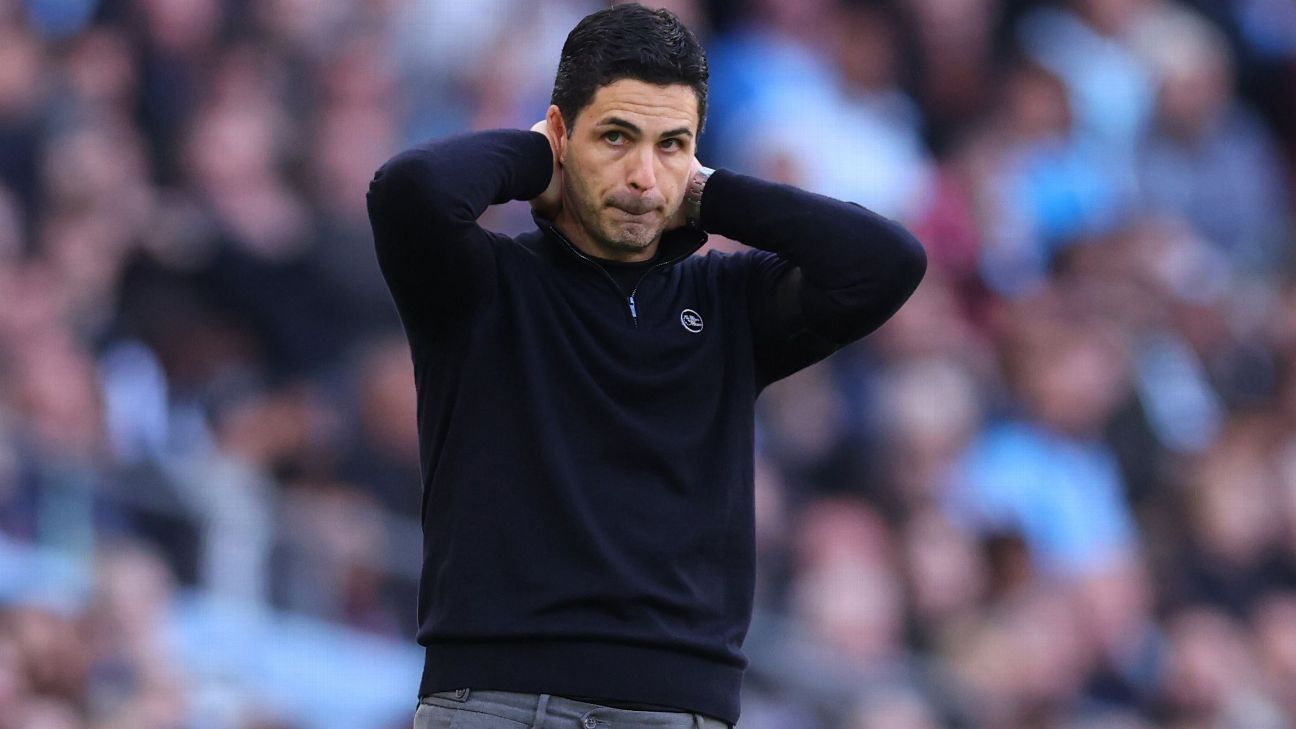 Previous times Arsenal have let the Premier League title slip away