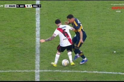 Ex-Palmeiras, Merentiel dá 'caneta do ano' em Aníbal Moreno e deixa rival perdido em River Plate x Boca Juniors; VEJA