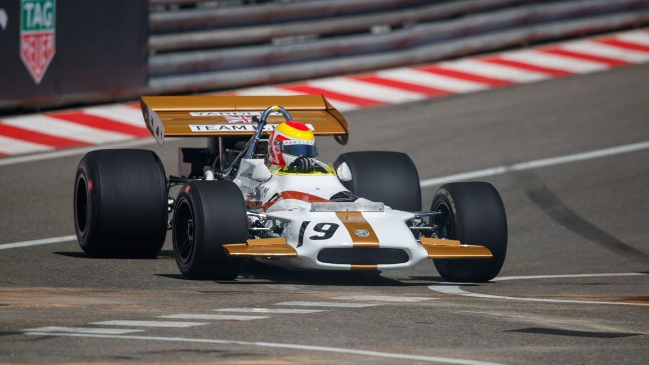 El auto histórico de Pedro Rodríguez que maneja Adrián Fernández en el Gran Premio de Mónaco 1