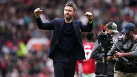 Sources: Man Utd to offer Carrick two year deal
