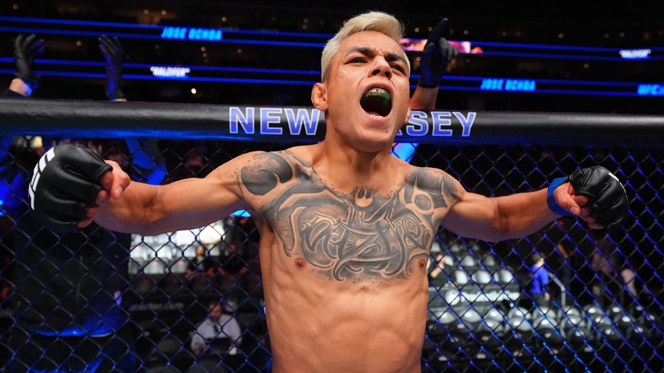 UFC’s Jose Ochoa proposes after UFC 328 win