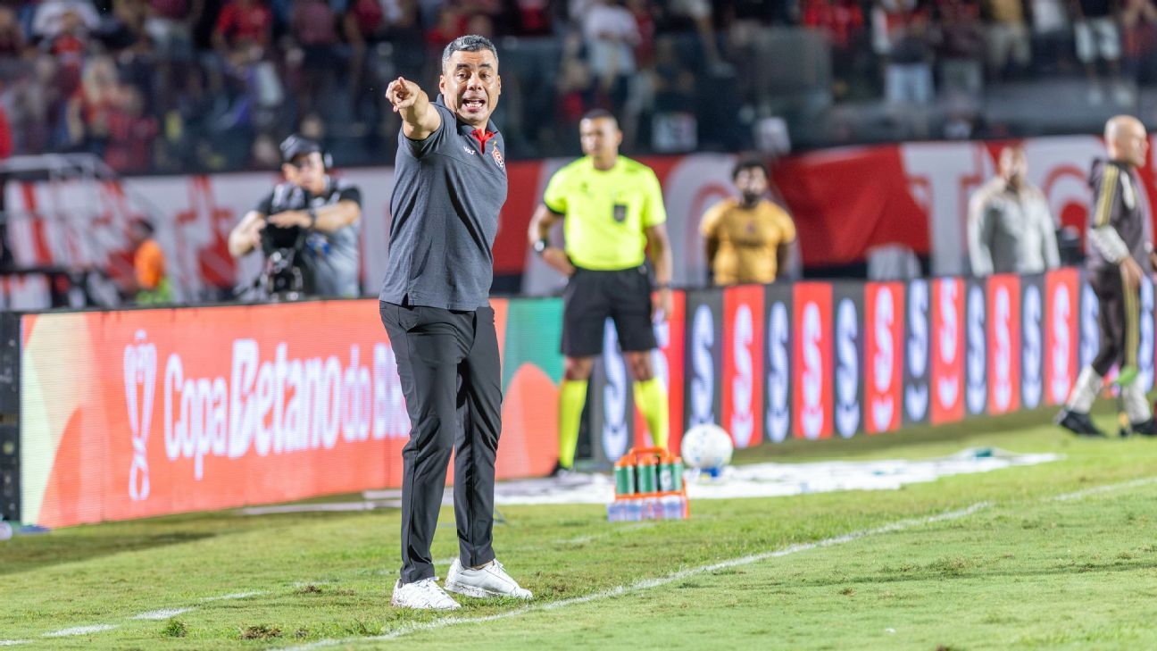 Internacional leva 4º 'não' após Jair Ventura recusar oferta e decidir ficar no Vitória