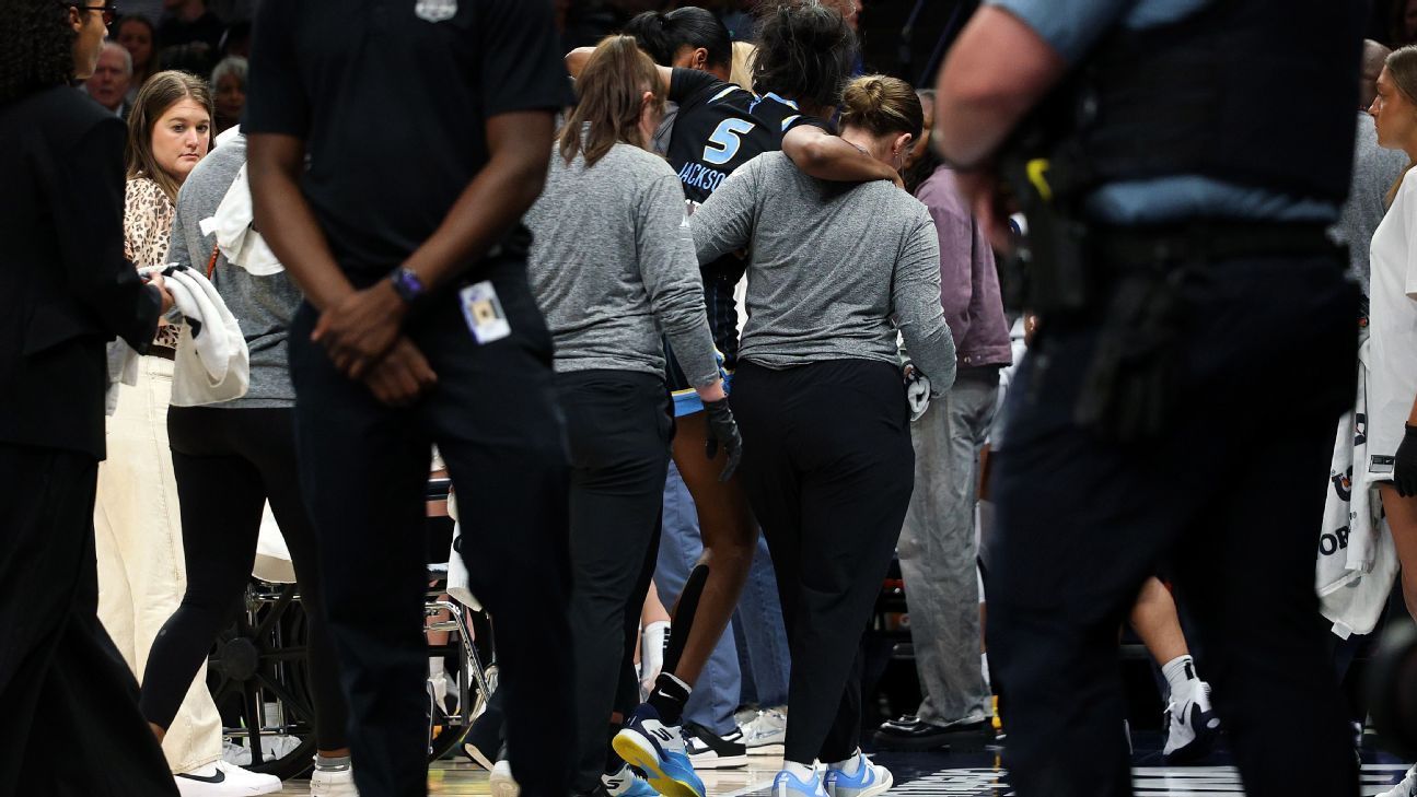 Sky star Jackson helped off with knee injury