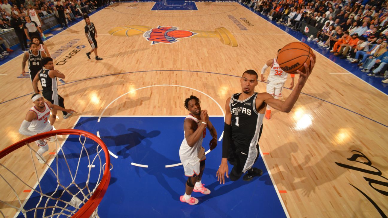 Everything the Spurs figured out in their Game 3 w...