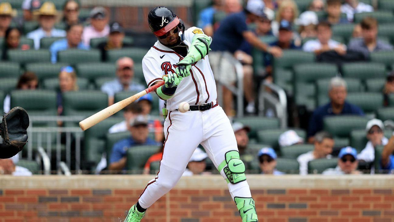 Braves' Acuña again to IL with hamstring strain