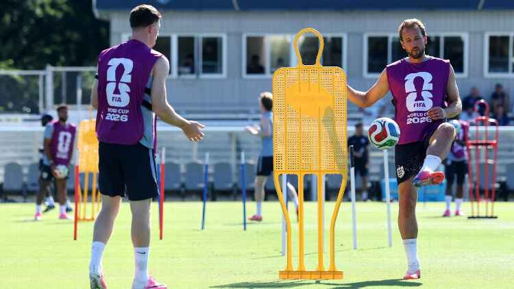تم اتهام رجلين من تكساس بعد سرقة معدات WC في إنجلترا
