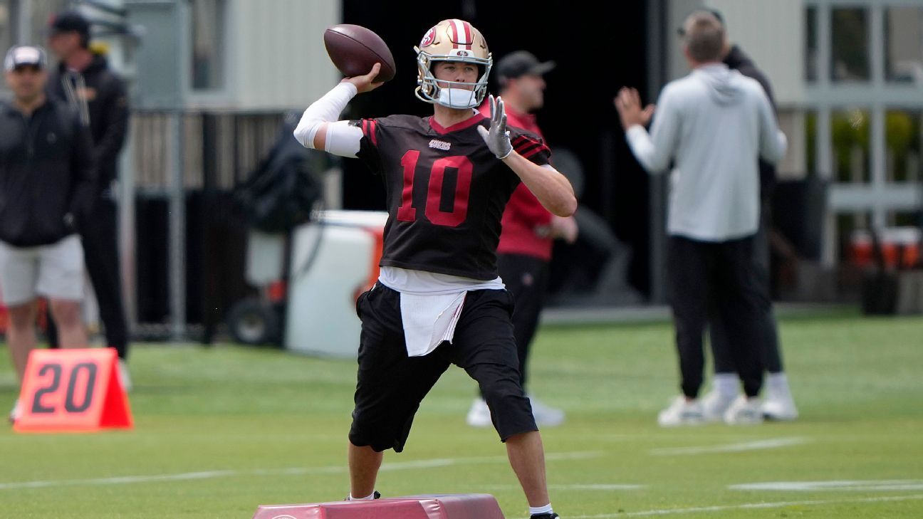 Futuro de Mac Jones nos 49ers após não ser trocado