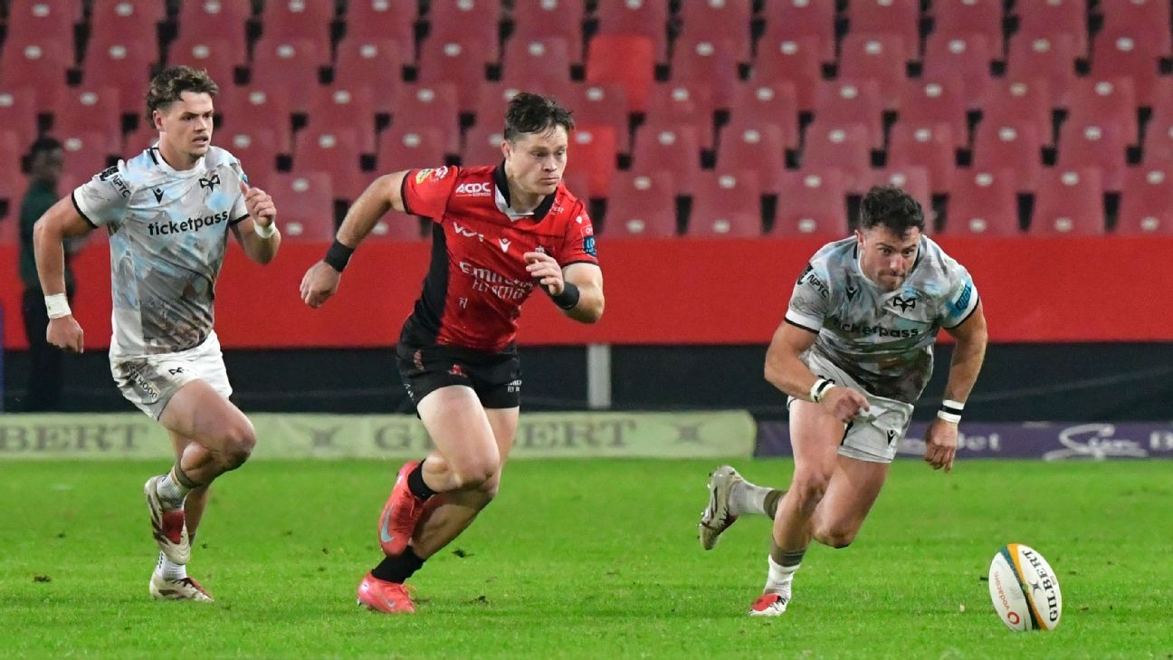 Horn in at flyhalf to replace Feinberg-Mngomezulu for Springboks against Barbarians
