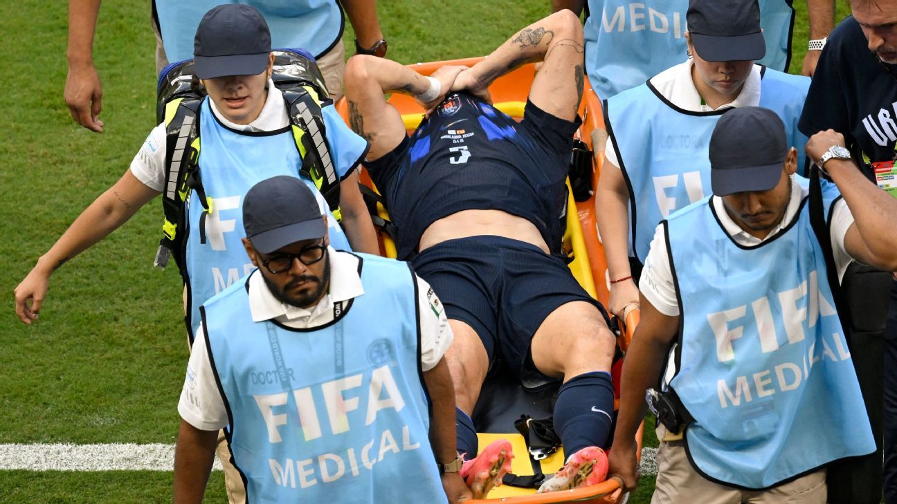 Ugarte sai de cadeira de rodas na Copa — photo: ESPN Brasil Futebol