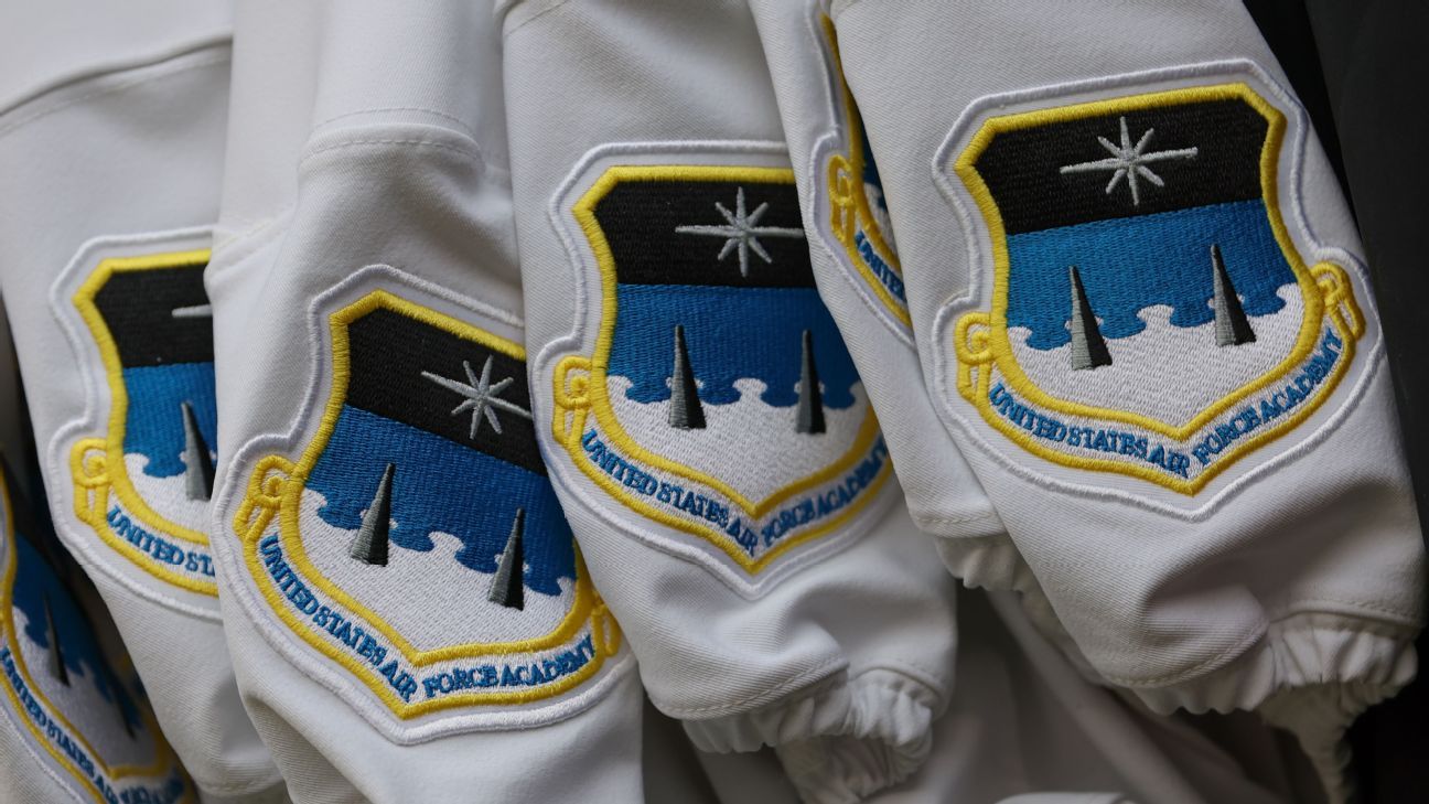 Nathan Pine deixa cargo de diretor atlético da Air Force após 7 anos