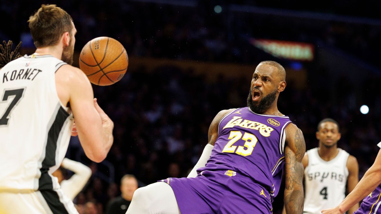 Spurs' Luke Kornet makes his pitch to LeBron James...