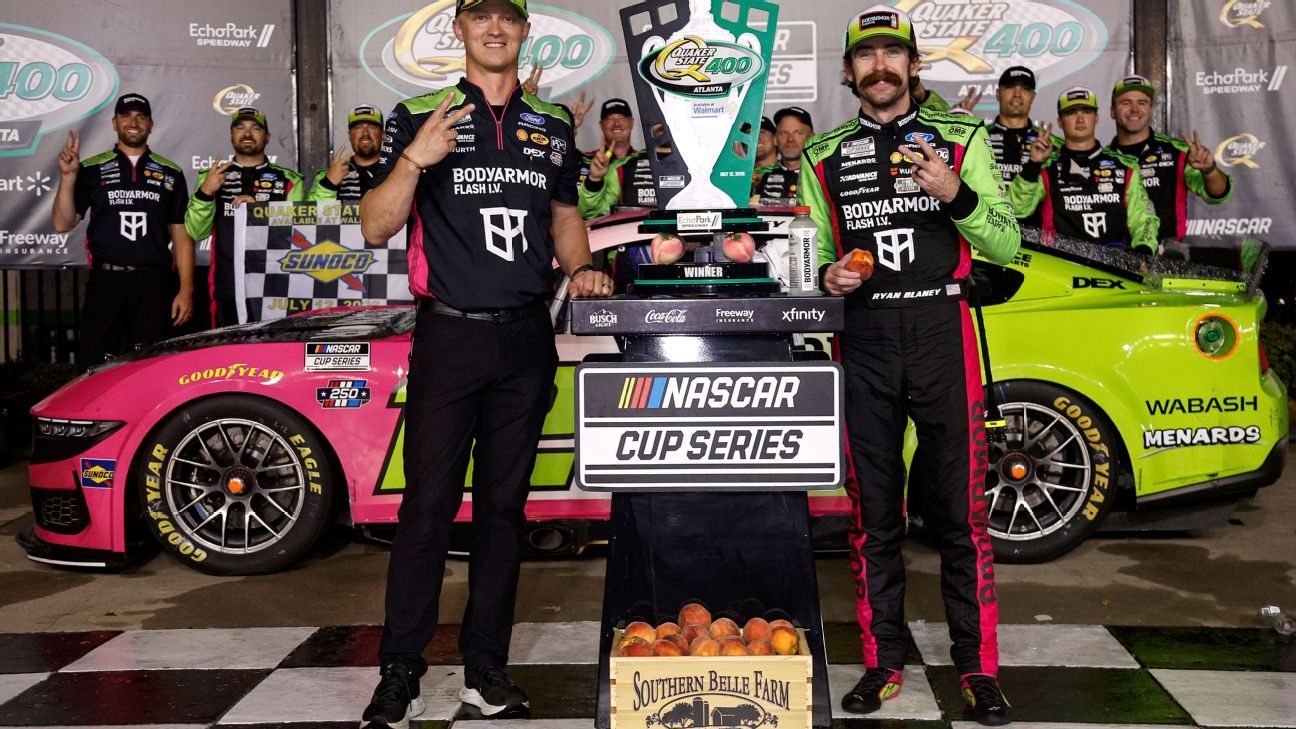 Copy of Blaney wins 3-wide battle on final lap of Atlanta ...