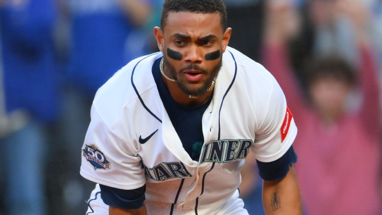 Mariners Reinstate Julio Rodriguez to Lineup for Giants Series