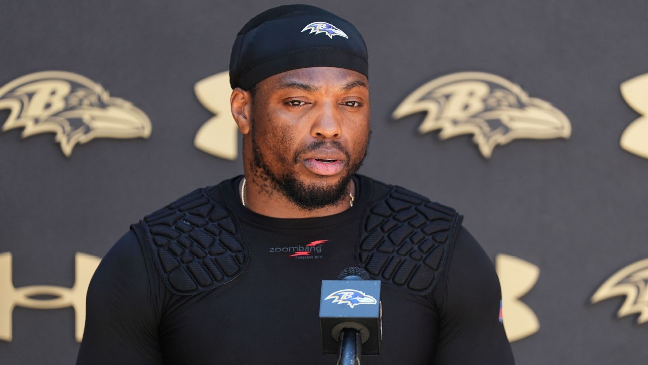 Retirement not on Henry's mind in 11th NFL year