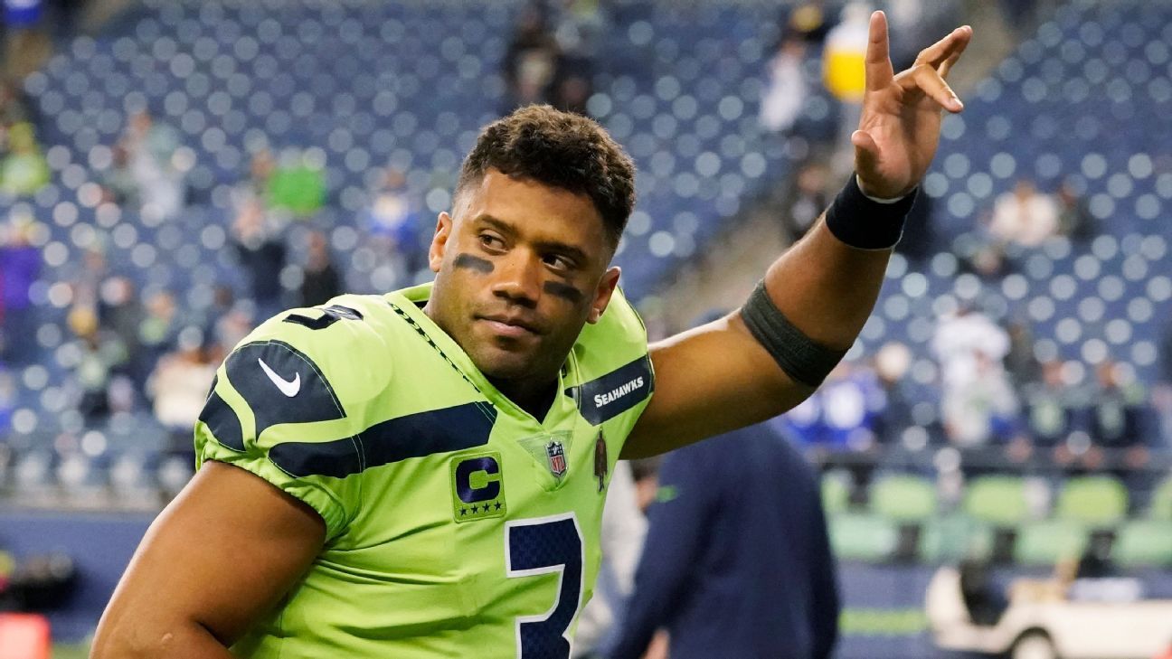 Is Russell Wilson going to the Hall of Fame? Debating one of the more interesting gold jacket cases