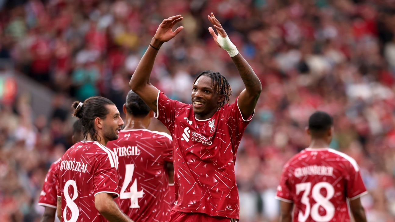Van Dijk praises Liverpool's Jacquet, Araújo