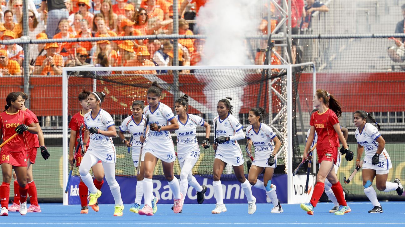 FIH Women's World Cup: India dominate South Africa, beat them 6-1