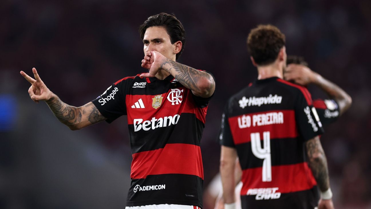 Flamengo bate Bragantino, vence a quinta seguida e abre vantagem sobre Palmeiras na liderança do Brasileirão