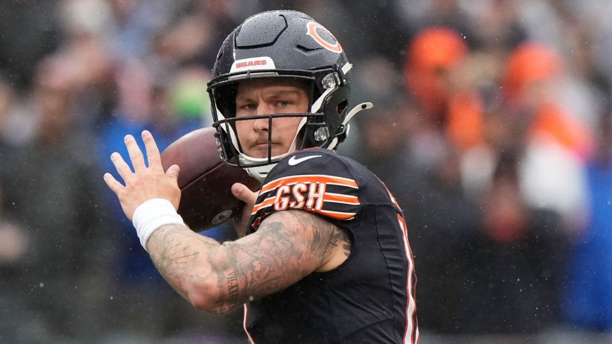 Sources: Bagent has concussion, leaving Bears' QB situation muddled
