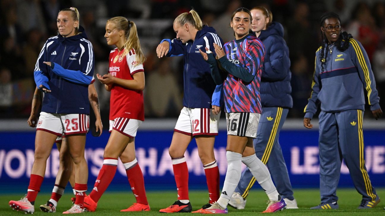 Arsenal wins late, Man City draws at Bayern as UWCL returns