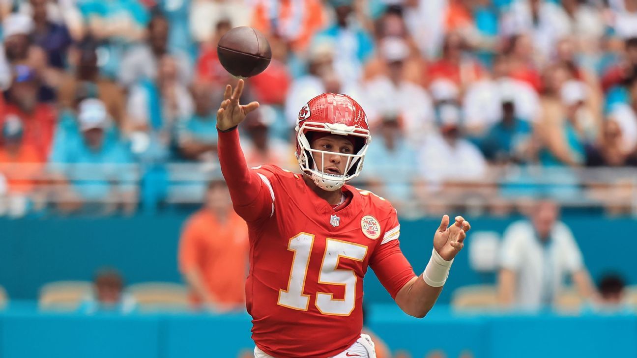 Nfl 2026 Chiefs Patrick Mahomes Redescubierto Pase Largo Juego Aereo