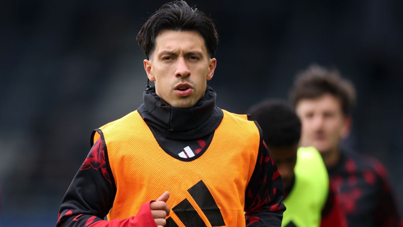 🔴 Premier League live updates: Leeds host Man United in rival clash