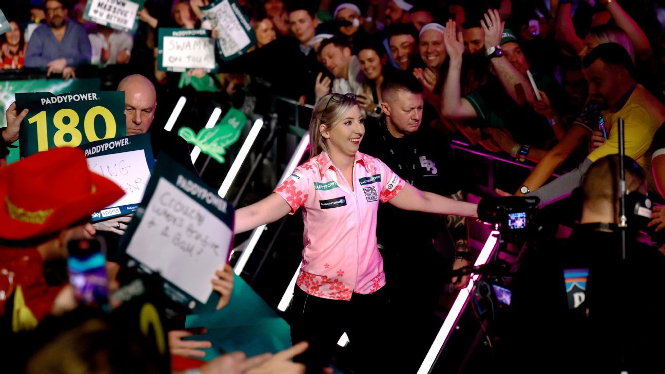 15-year-old Mitchell Lawrie targets £501,000 darts prize against Luke Littler