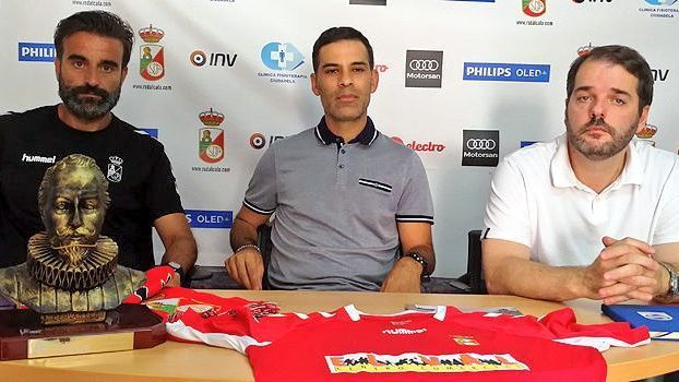 Rafael Márquez is desperate as Real Alcalá coach